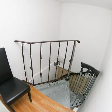 Hostel 24-3