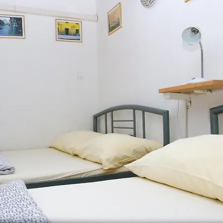 Hostel 24-2